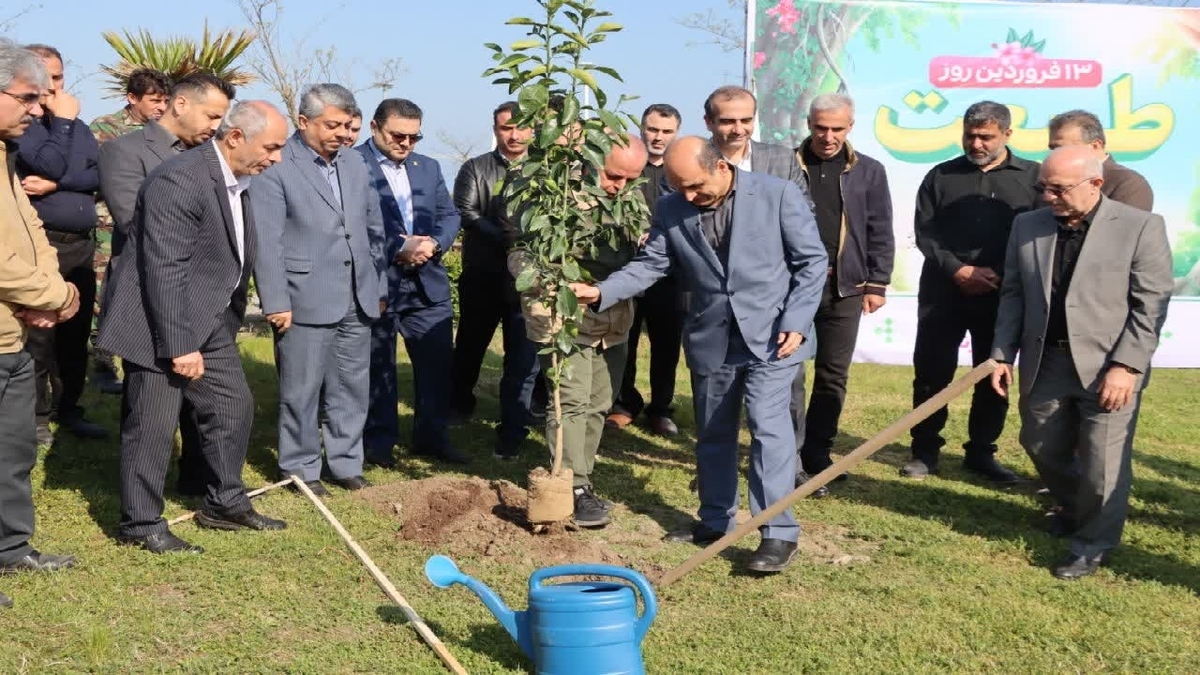 باشگاه خبرنگاران -درختکاری، نمادی از باور به آینده و پیروزی ملت ایران در جنگ رمضان