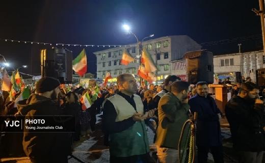 خادمیاران رضوی پای عشق وطن + عکس