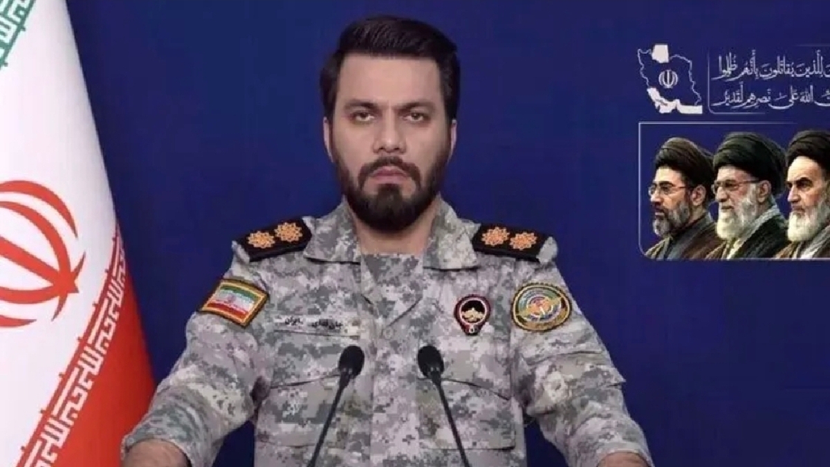 باشگاه خبرنگاران -با رونمایی از سامانه‌های نوین، به کنترل کامل آسمان کشورمان فائق خواهیم آمد