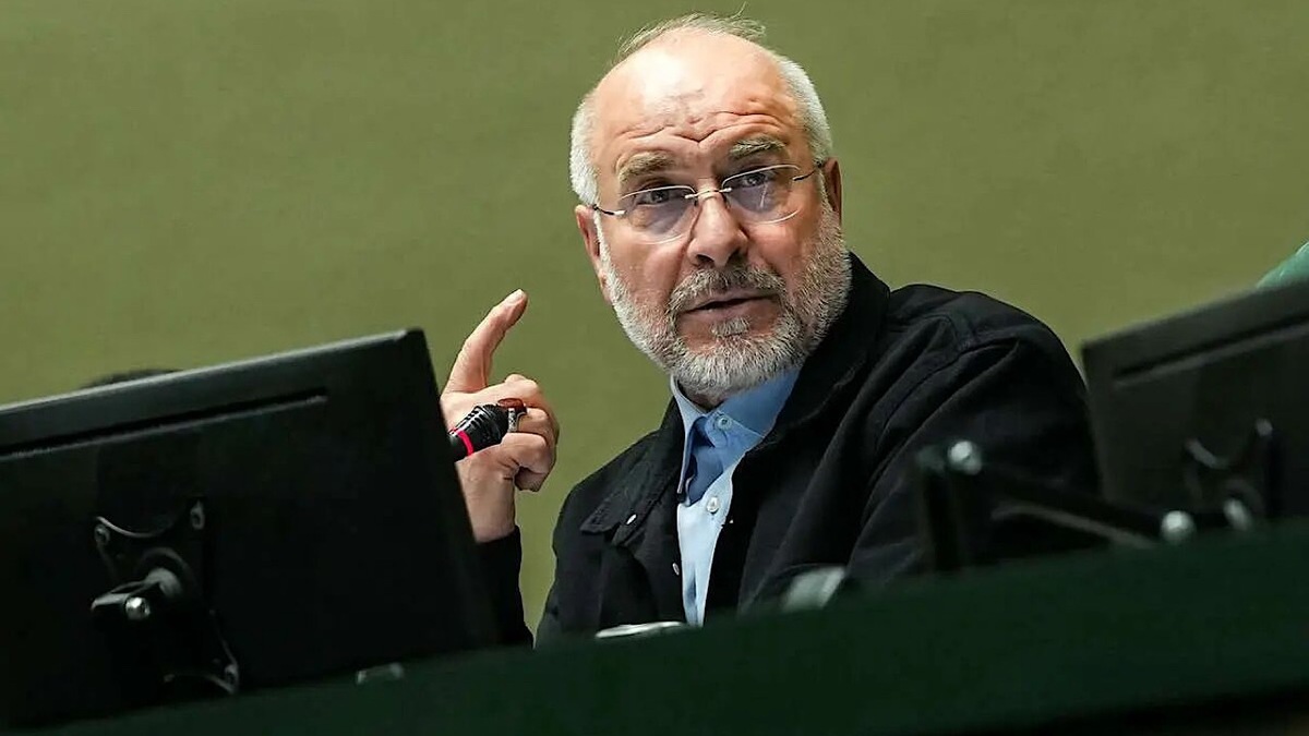 باشگاه خبرنگاران -قالیباف: انگشتی که به نشانه تهدید یا تسلیم سوی ملت ما نشانه رود را قطع می‌کنیم