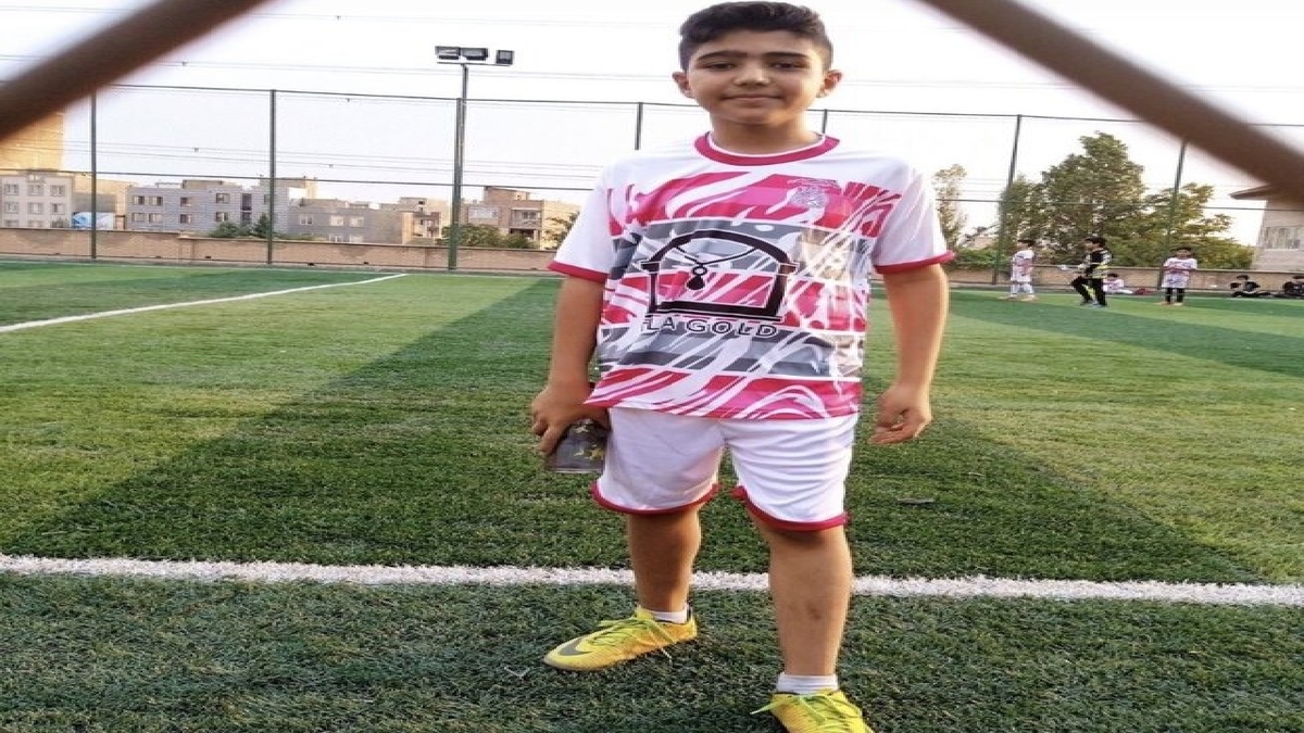 باشگاه خبرنگاران -مهیار، توپ‌های کاغذی و آرزوی بیرانوند شدن