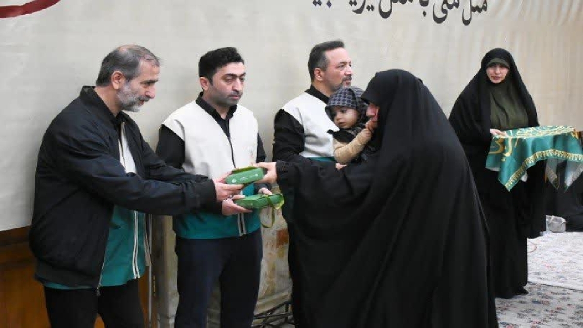 باشگاه خبرنگاران -تجلیل از مادران برگزیده رویداد «شکوه مادری» در رشت+ تصاویر