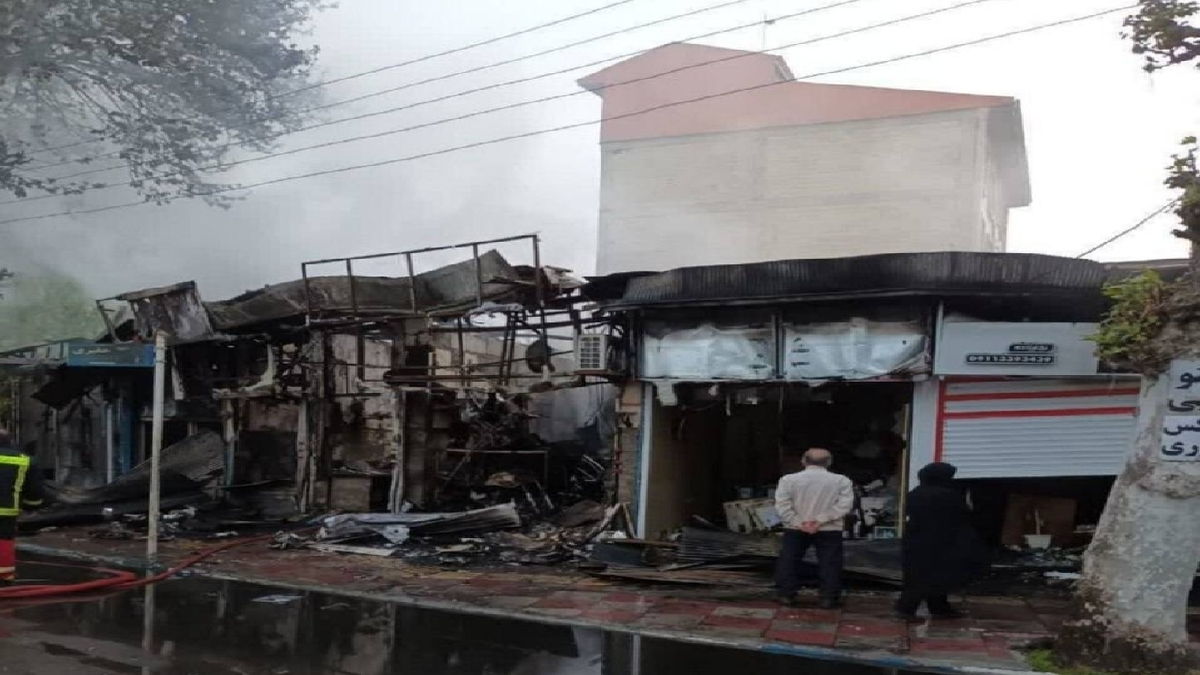 باشگاه خبرنگاران -۱۲ واحد تجاری در صومعه‌سرا طعمه حریق شد