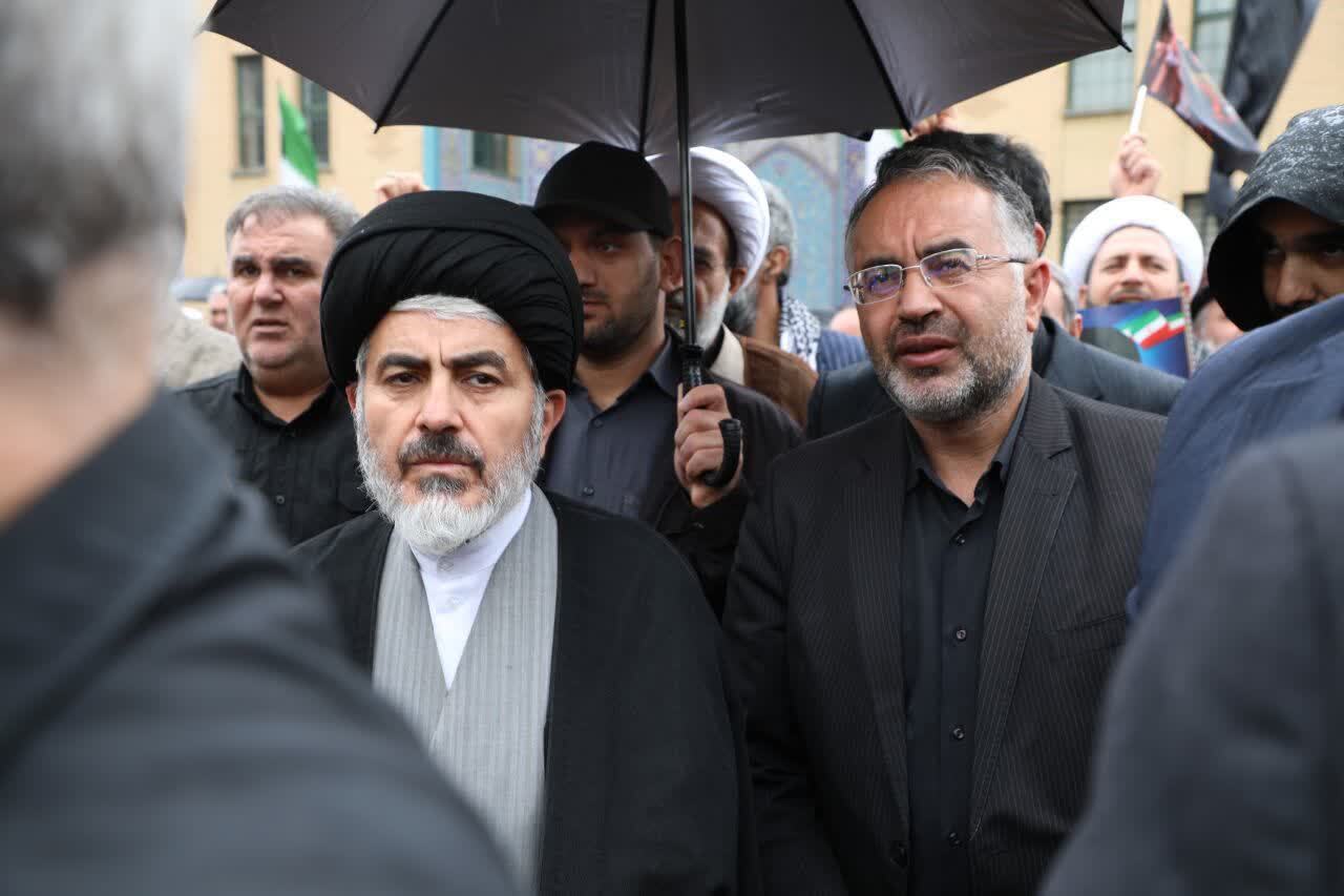 برگزاری آیین تشییع پیکر مطهر شهید مدافع وطن در ارومیه