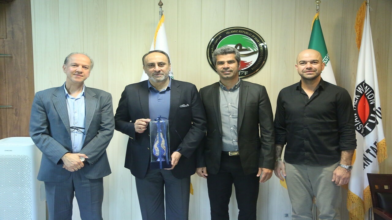 کرمی: حمله به مدرسه میناب باور کردنی نیست/ دغدغه‌های مهمتر از فوتبال داریم