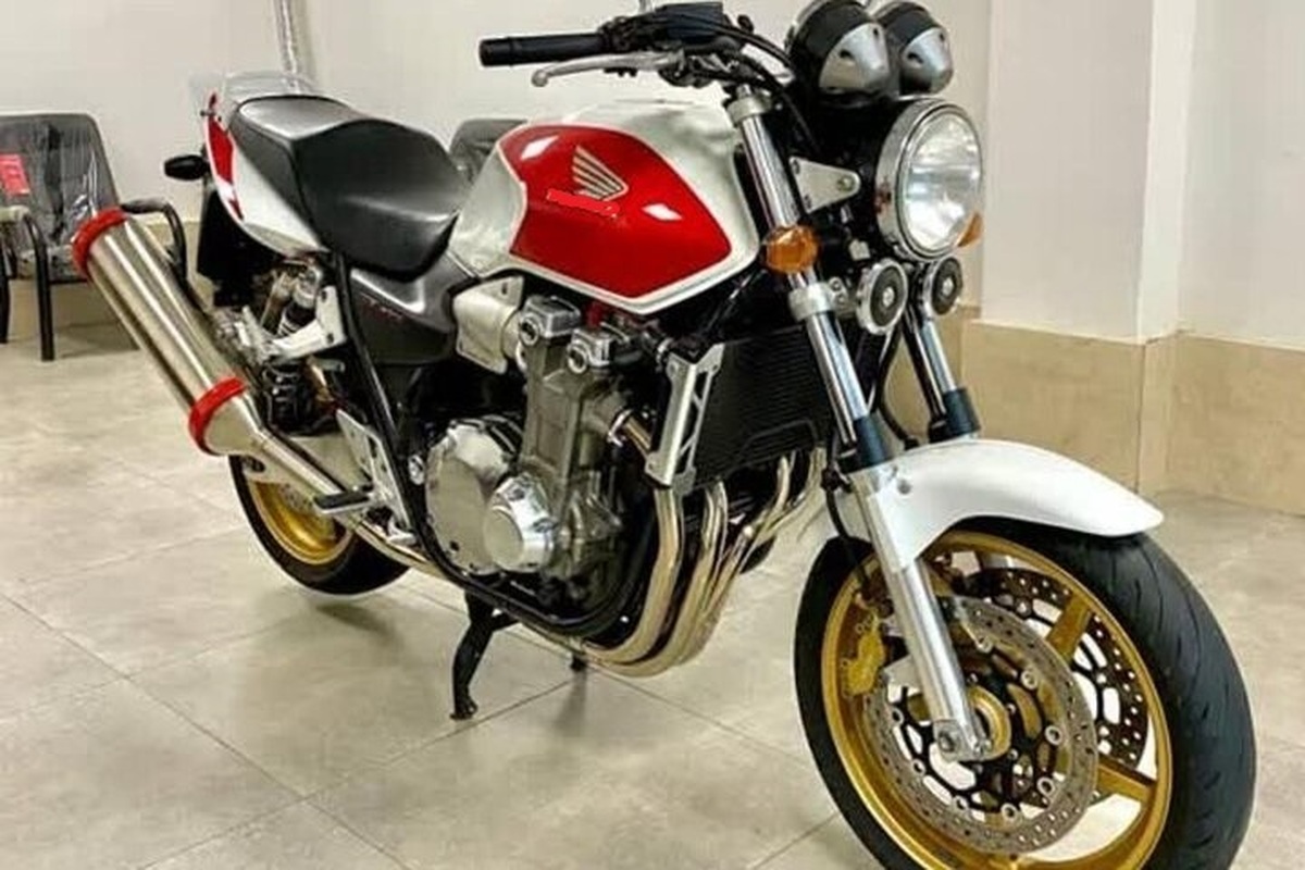 باشگاه خبرنگاران -قاچاق موتورسیکلت سنگین گران تمام شد