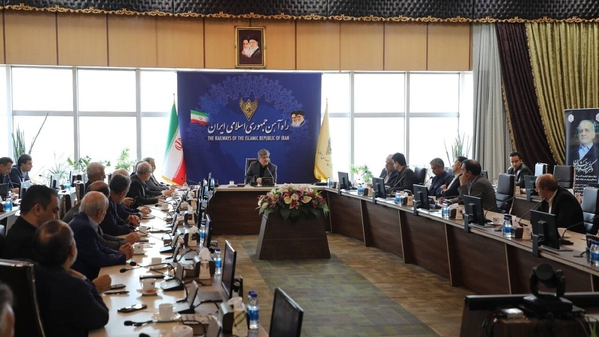 باشگاه خبرنگاران -تمرکز راه‌آهن بر ترانزیت، صادرات و افزایش بهره‌وری