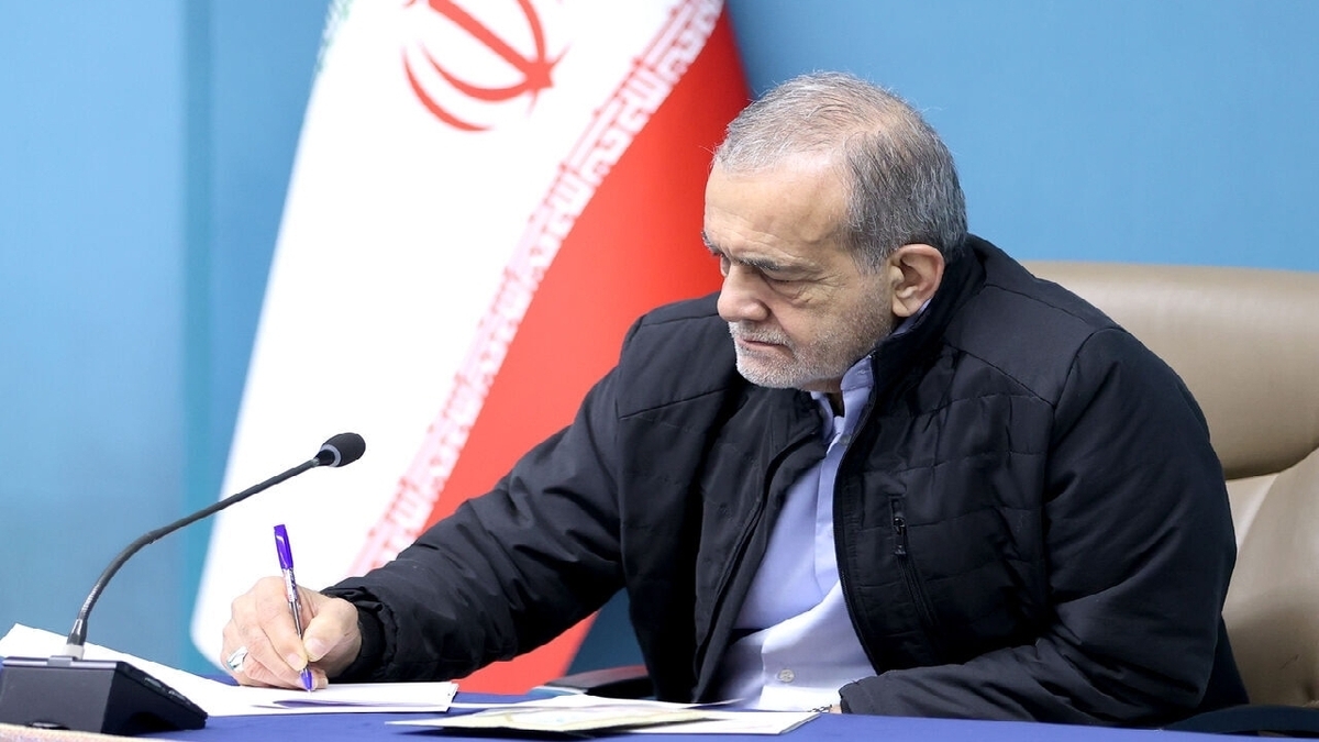 باشگاه خبرنگاران -پزشکیان: قدردان تلاش‌های بی‌وقفه کارکنان و مسئولان حوزه نفت و انرژی هستم