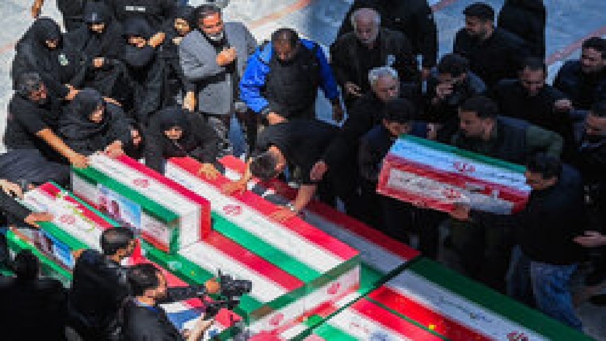 باشگاه خبرنگاران -وقتی در خاکسپاری مَحرم کم آمد!/ شهادت ۱۵ عضو یک خانواده