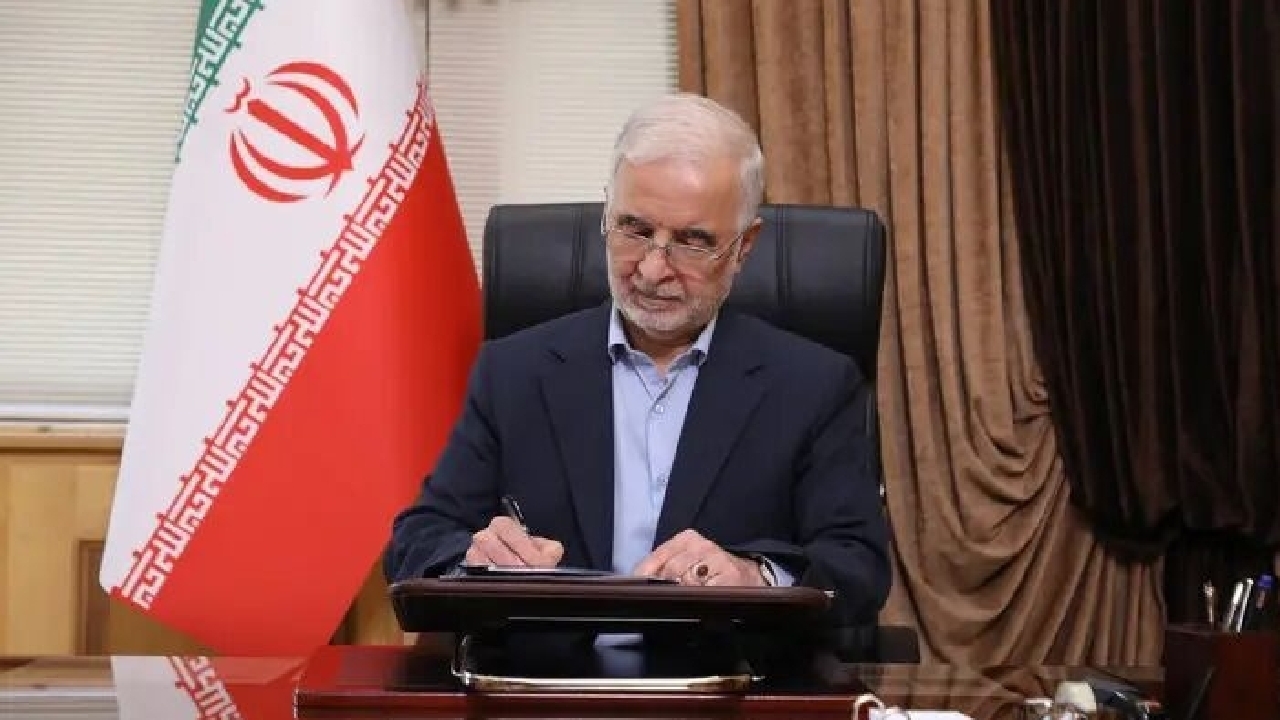 وزیر کشور: مجاهدت‌های ارتش در جنگ ۴۰ روزه هرگز فراموش نمی‌شود