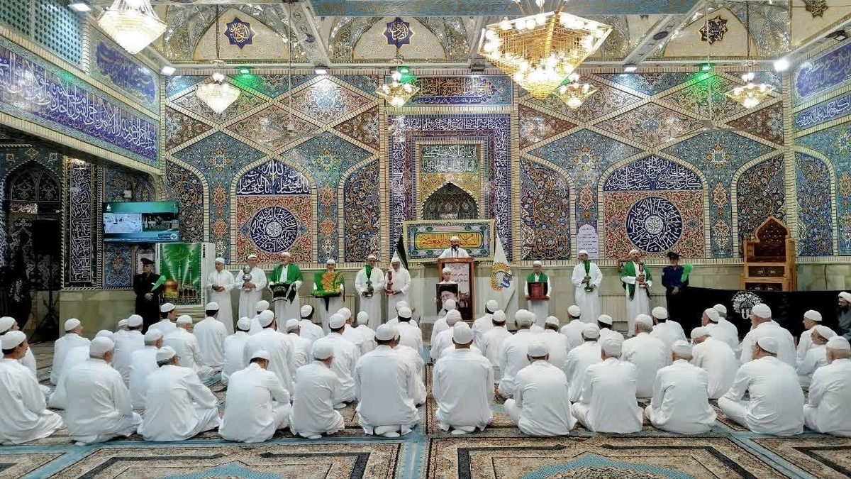 باشگاه خبرنگاران -عطرافشانی حرم سیدجلال الدین اشرف به مناسبت دهه کرامت