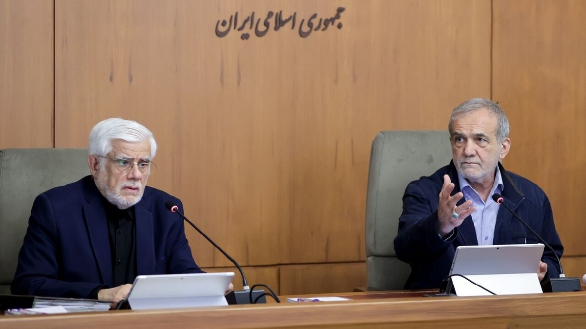 باشگاه خبرنگاران -محمدرضا عارف: نگاه راهبردی رئیس‌جمهور موجب احیای سرمایه اجتماعی و تثبیت «وفاق ملی» شد