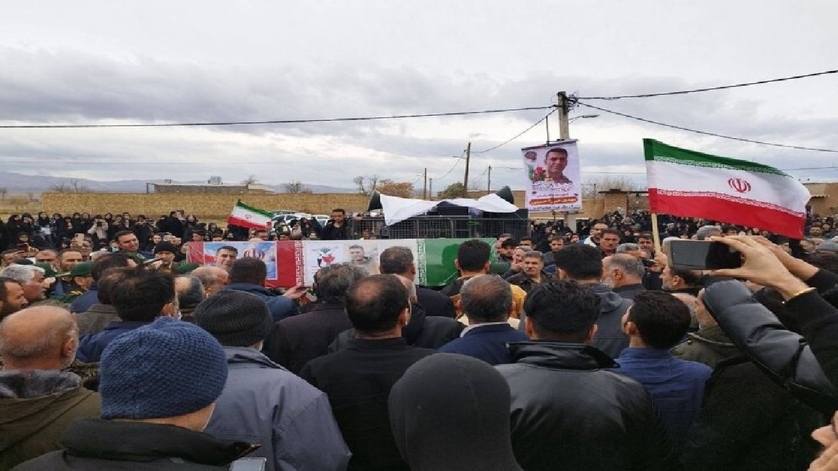 باشگاه خبرنگاران -آخرین قابِ بلوار/ روایتی از تشییع شهید مهدی میرزاحسینی