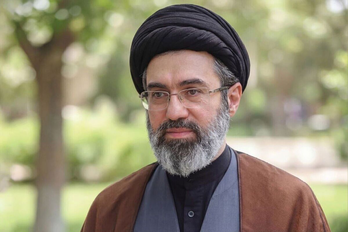 باشگاه خبرنگاران -رهبر انقلاب: معلمان و کارگران مؤثرترین حلقهِ نبرد فرهنگی و اقتصادی خواهند بود