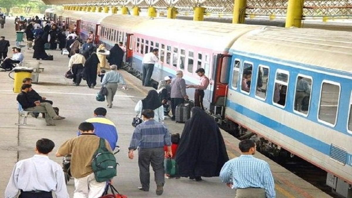 باشگاه خبرنگاران -آغاز سفرها و توصیه‌های پلیس راه آهن یزد به مسافران