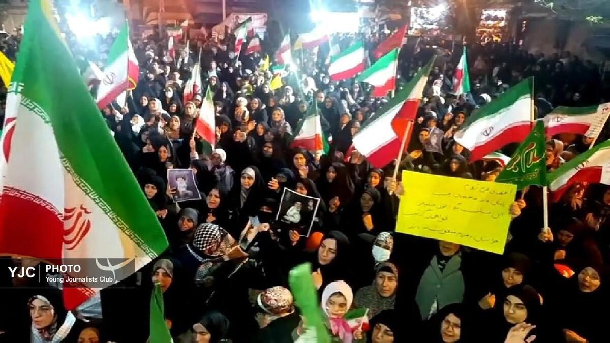 باشگاه خبرنگاران -دریای حضور خرم آبادی ها در شصت و نهمین شب حماسه خیابان +فیلم