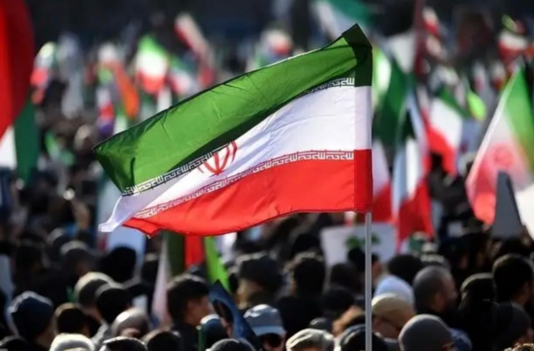 پرچم&zwnj;هایی که در اختیارآباد قد کشیدند؛ کرمان در خط مقدم ایستادگی