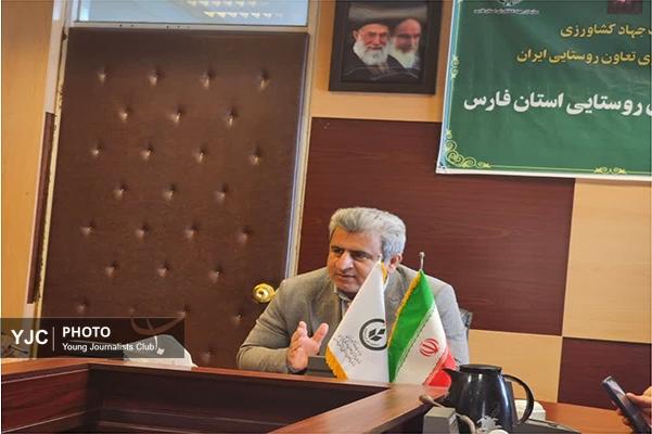 تحویل ۱۱ هزار تن گندم و ۴۷۰ تن کلزا؛ شتاب برداشت در لامرد و خنج