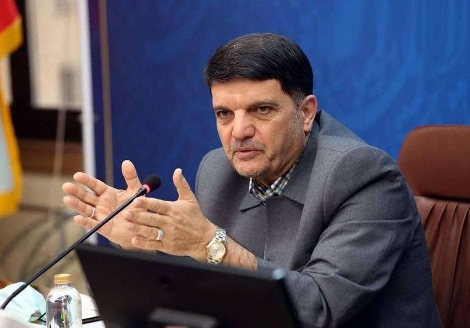 جلسات مستمر با خودروسازان برای کنترل قیمت‌ها/ سودجویان در کف بازار از جو روانی سوءاستفاده می‌کنند+فیلم