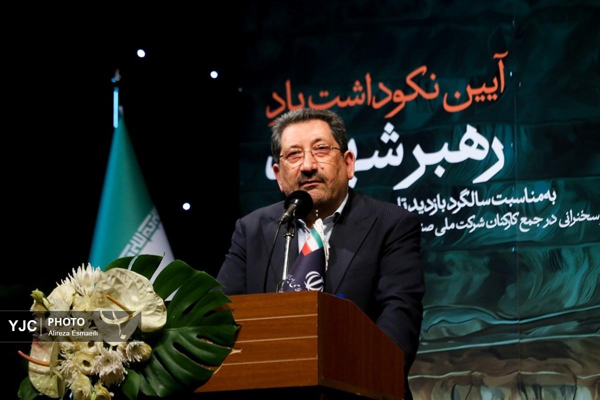 آماده سازی مصلی امام خمینی(ره) در آستانه مراسم وداع با رهبر شهید