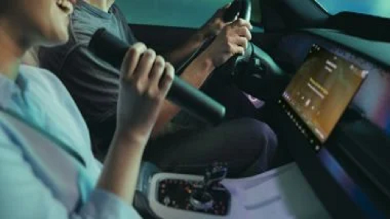 Sing Drive: هوش مصنوعی که خودرو را به یک پلتفرم سرگرمی تعاملی تبدیل می‌کند 