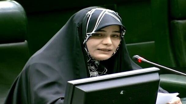 صف‌های طولانی بنزین در گرمای هرمزگان؛ جراره خواستار پیگیری ملی برای افزایش سهمیه سوخت شد
