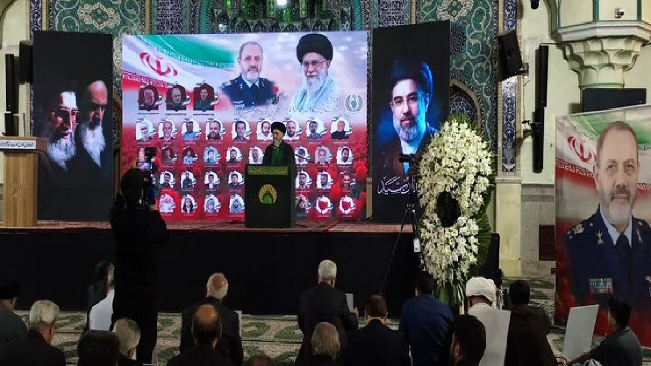 شهید نصیرزاده و همرزمانش از عاشقان ولایت و رهبری بودند