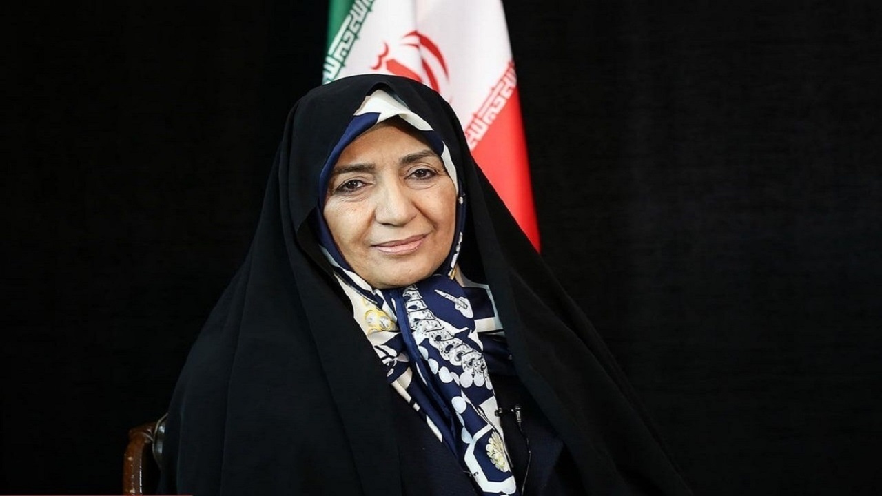 ۱۶۰۰ خانواده زن سرپرست خانه‌هایشان را در جنگ از دست داده‌اند/ برگزاری مشاوره‌های تخصصی برای خانواده‌های شهدای میناب