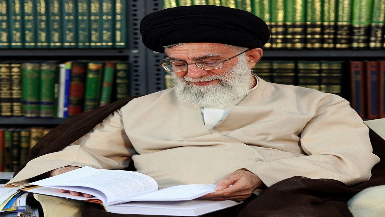 ترویج فرهنگ مطالعه؛ راهکار‌های عملی رهبر شهید انقلاب و فهرست کتاب‌های برگزیده