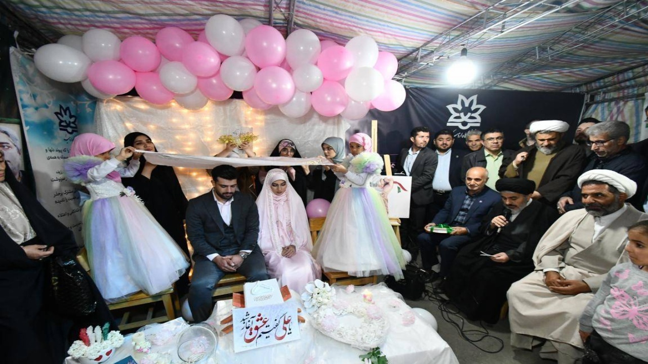 آغاز زندگی مشترک ۴۱ زوج در ارومیه 