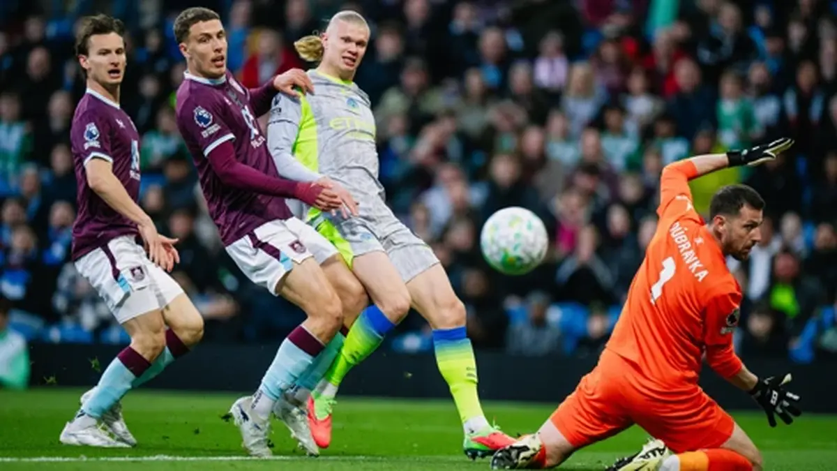 باشگاه خبرنگاران -برنلی ۰ - ۱ منچسترسیتی/ تک‌ گل هالند سیتیزن ها را به صدر رساند + فیلم