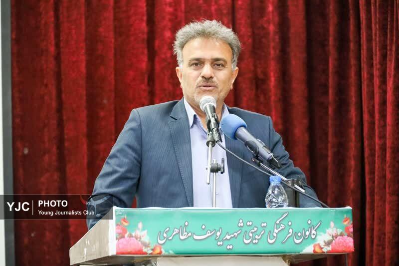 ابتکار معلمان فارس برای تداوم آموزش/ کلاس‌ها به خانه‌ها رفت