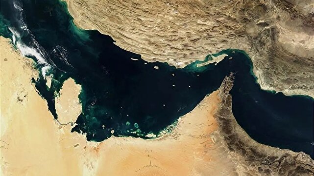 هرمز؛ پادشاه تنگه‌های جهان + فیلم