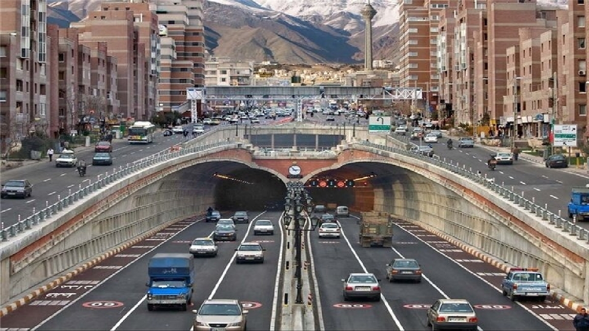 باشگاه خبرنگاران -انسداد شبانه هر دو باند تونل توحید به‌مدت ۵ ساعت