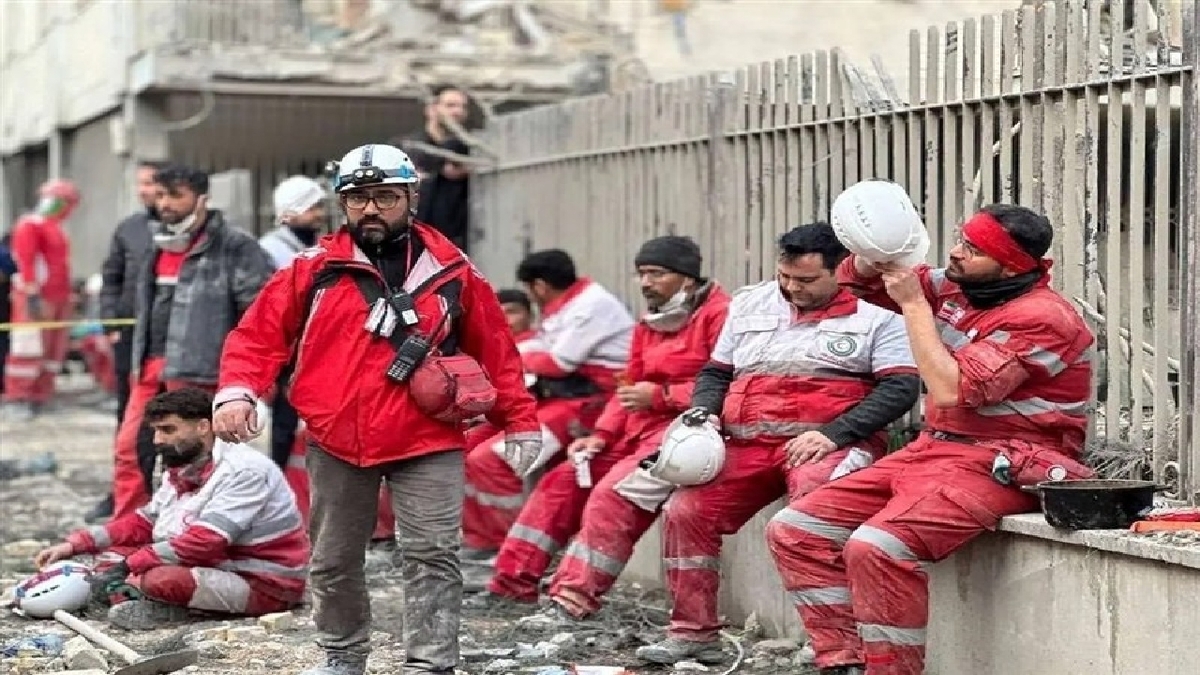 باشگاه خبرنگاران -آسیب به ۲۰ پایگاه و ۴۹ خودروی امدادی هلال احمر در جنگ تحمیلی سوم