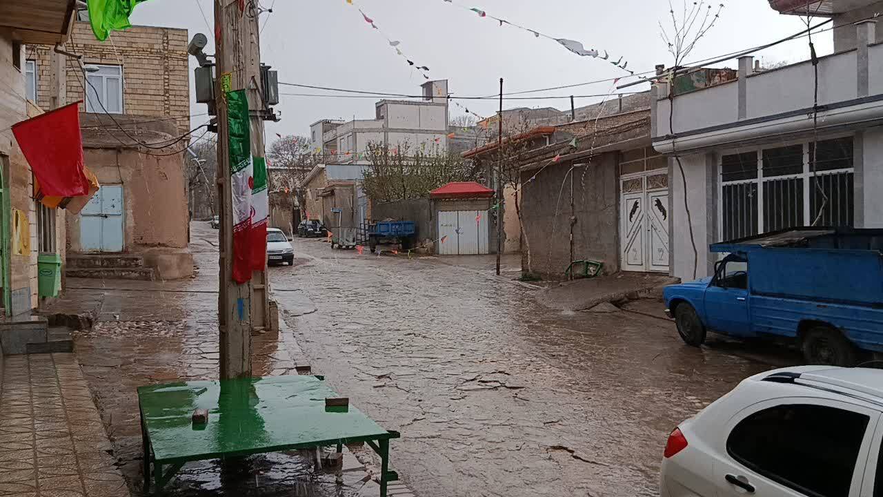 فیلمی از ترنم باران بهاری در روستای گردشگری توآباد