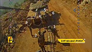 لحظه هدف قرار گرفتن تجمع سربازان ارتش اشغالگر در جنوب لبنان + فیلم