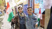 کودکان و نوجوانان هریسی پرچم دار میدان در تجمع حماسی + فیلم و عکس