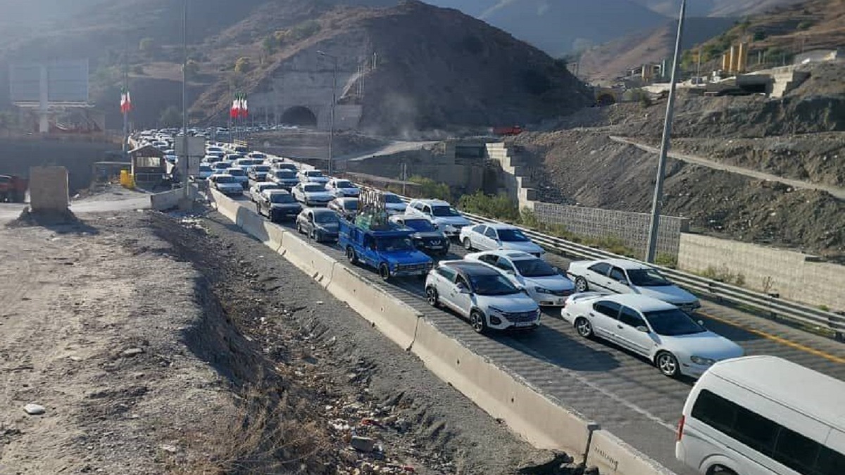 باشگاه خبرنگاران -ترافیک سنگین در جاده چالوس/ بارش باران و مه‌گرفتگی در محور هراز
