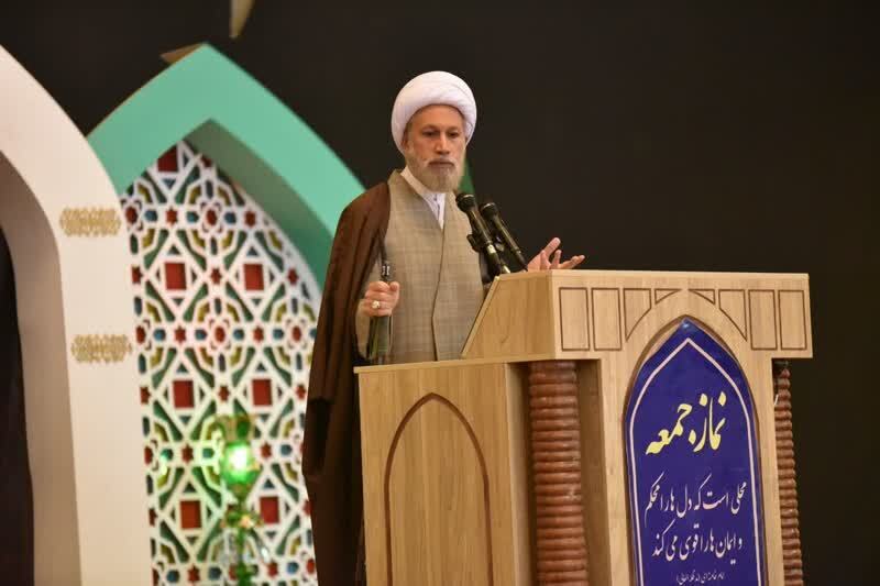 تقوا یعنی حضور در صحنه و انصاف در بازار