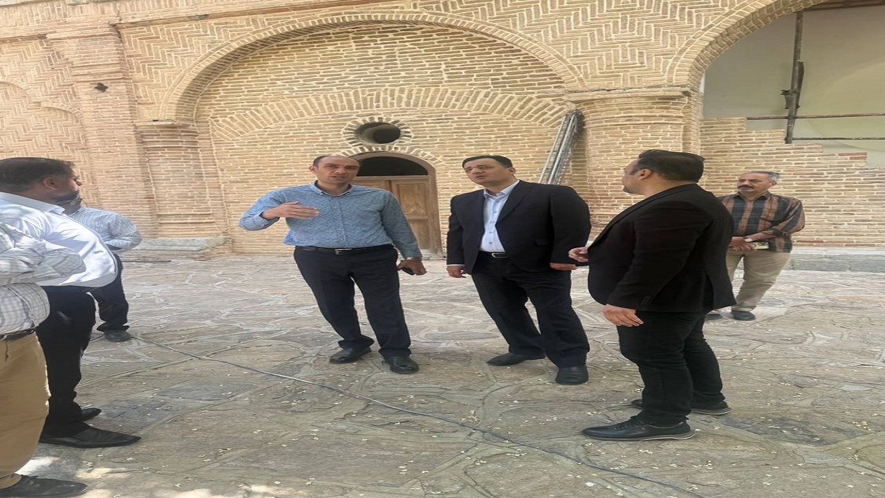 بازدید میدانی بازرس‌کل کردستان از عمارت خسروآباد؛ تأکید بر مرمت اصولی و حفظ هویت تاریخی استان