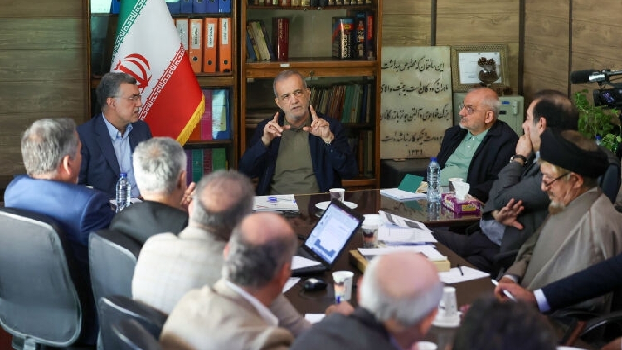 پزشکیان: حکمرانی سلامت باید از درمان‌محوری به سلامت جامعه‌محور تغییر کند