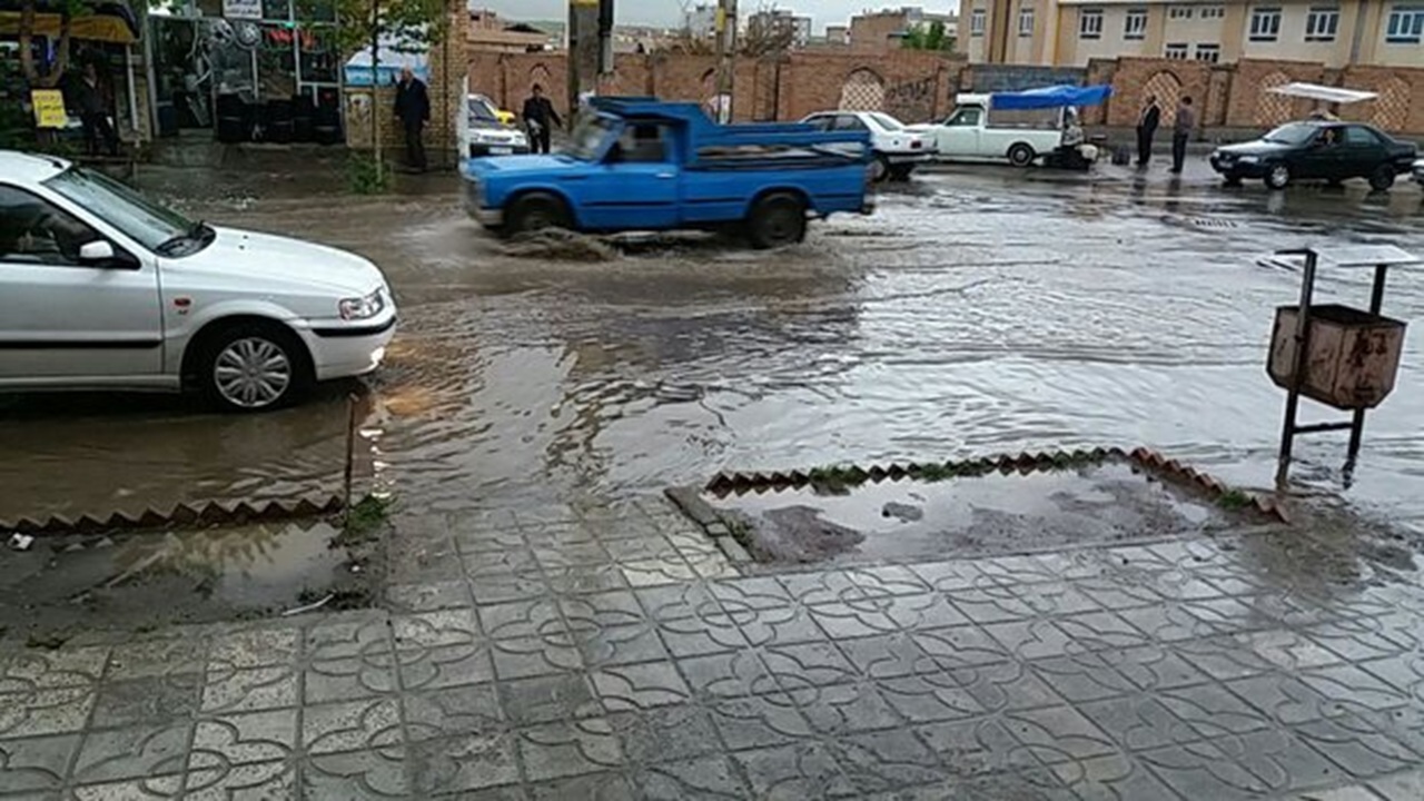 احتمال آبگرفتگی محلی و موقت معابر در زنجان از بعدازظهر امروز