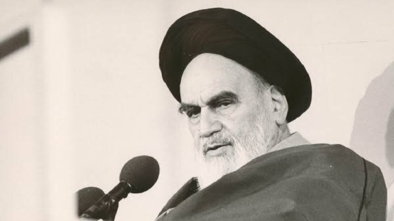 امام خمینی؛ احیاگر خودباوری و استقلال ملی در عصر سلطه
