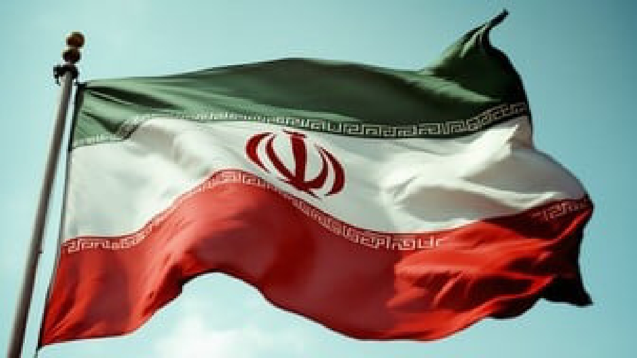 ایران، ایستاد در پناه علی علیه‌السلام