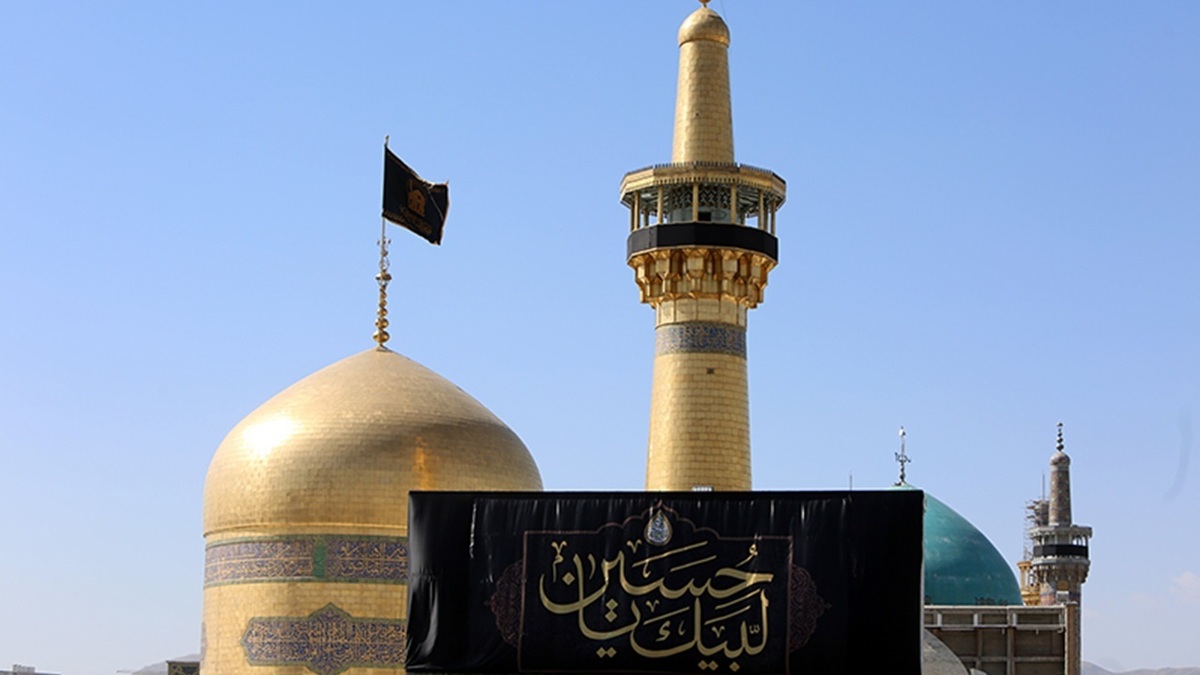 حرم امیرالمومنین (ع) سیاه‌پوش عزای ماه محرم شد + فیلم
