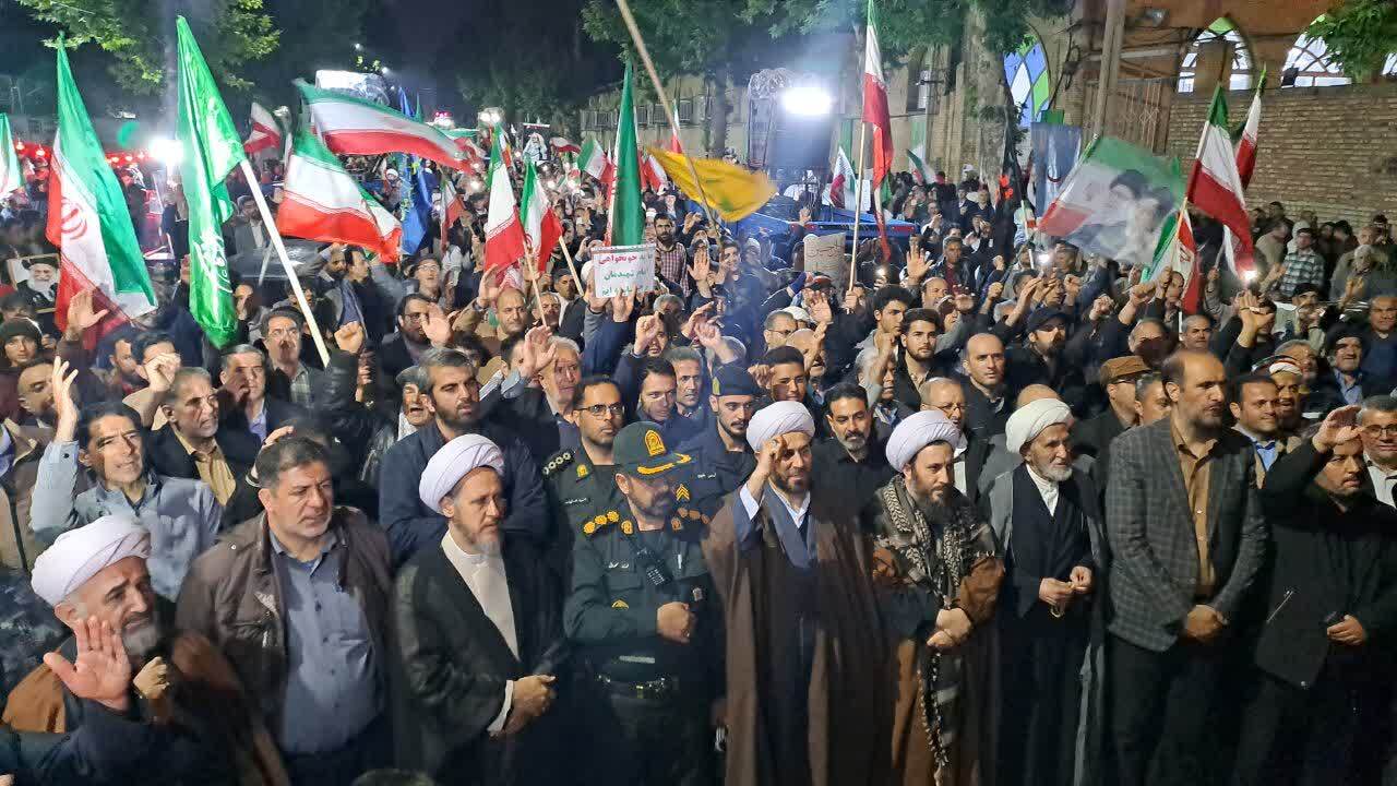 تجمع خودجوش مردم خوی در حمایت از رهبر شهید انقلاب + عکس