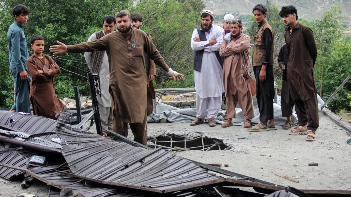 باشگاه خبرنگاران -۱۳ نفر در حملات هوایی پاکستان به افغانستان کشته شدند