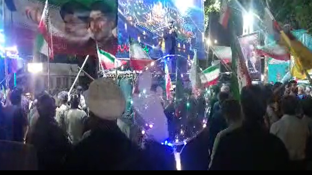 باشگاه خبرنگاران -حضور پرشور مردم انقلابی نهاوند در میدان مقاومت + فیلم