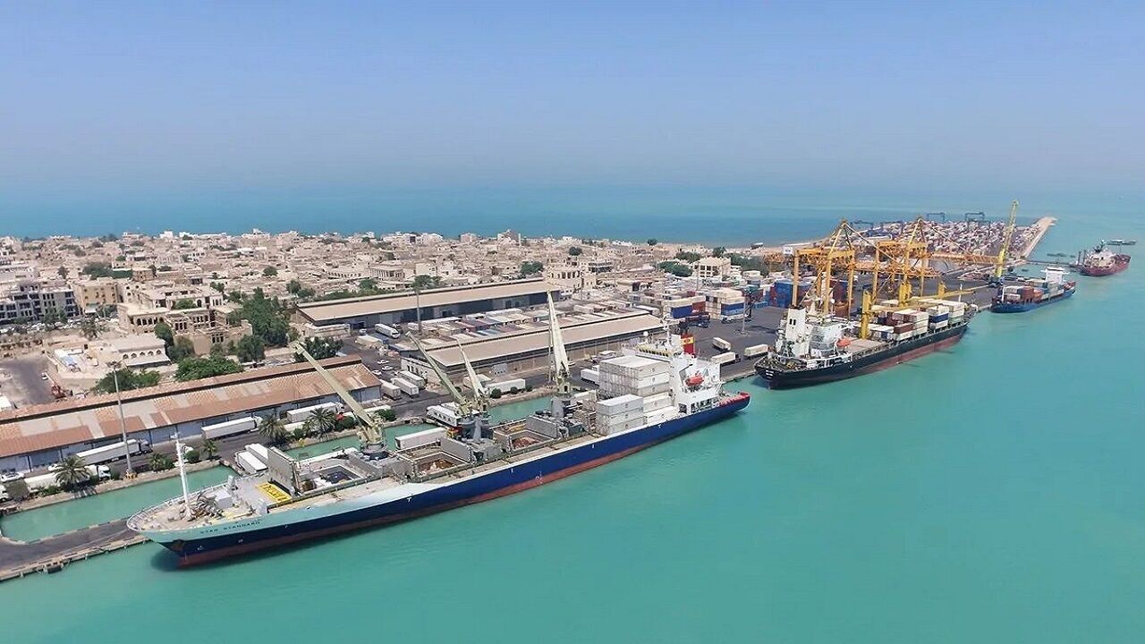 تفویض اختیار دولت به استان ها ادامه می یابد